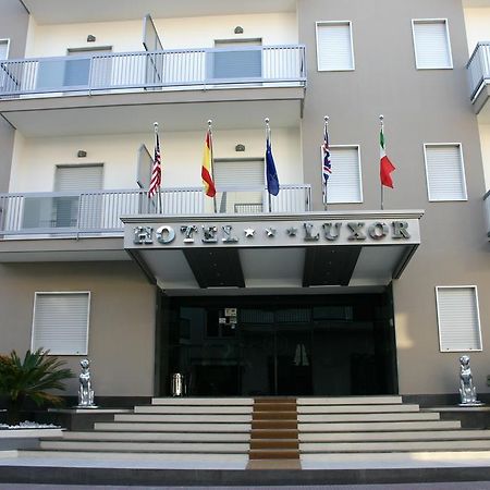 Hotel Luxor Casoria Luaran gambar