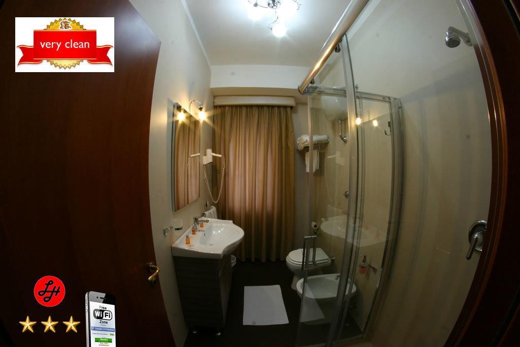 Hotel Luxor Casoria Luaran gambar