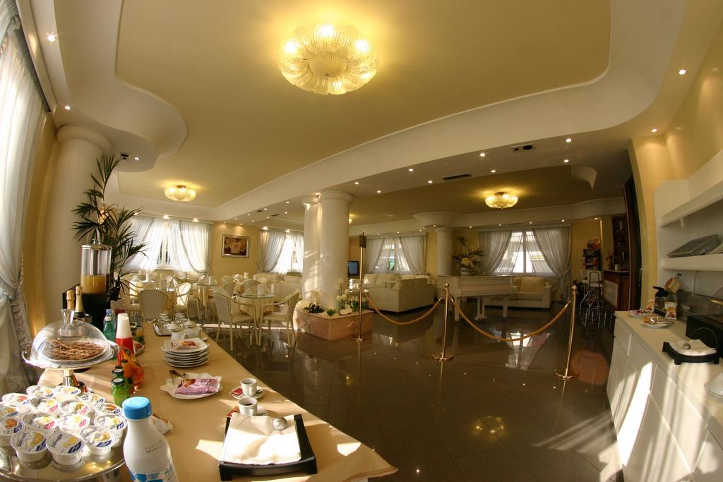 Hotel Luxor Casoria Luaran gambar
