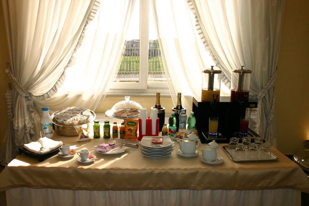 Hotel Luxor Casoria Luaran gambar