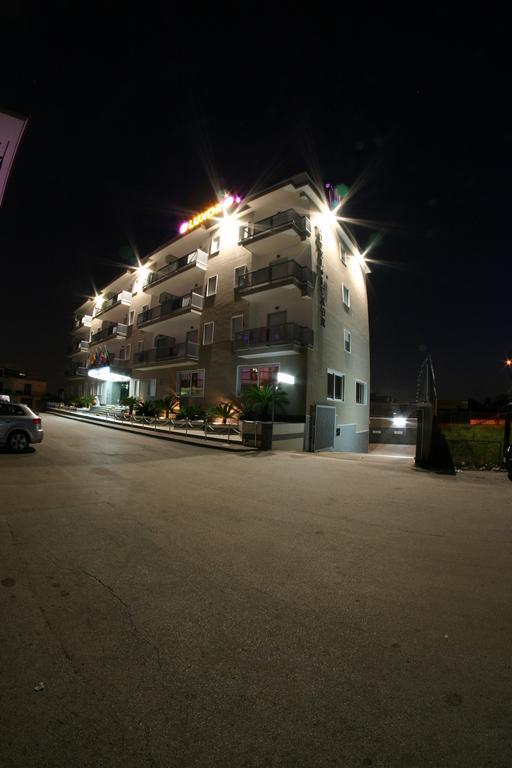 Hotel Luxor Casoria Luaran gambar