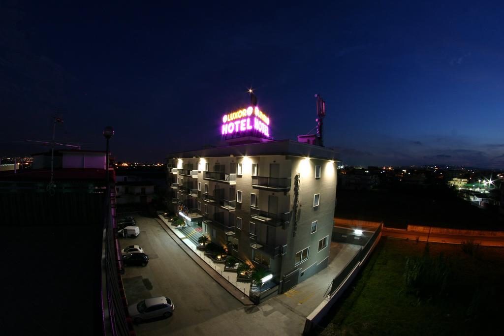 Hotel Luxor Casoria Luaran gambar