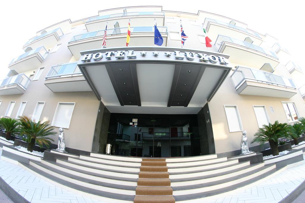 Hotel Luxor Casoria Luaran gambar