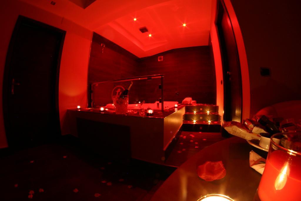 Hotel Luxor Casoria Luaran gambar